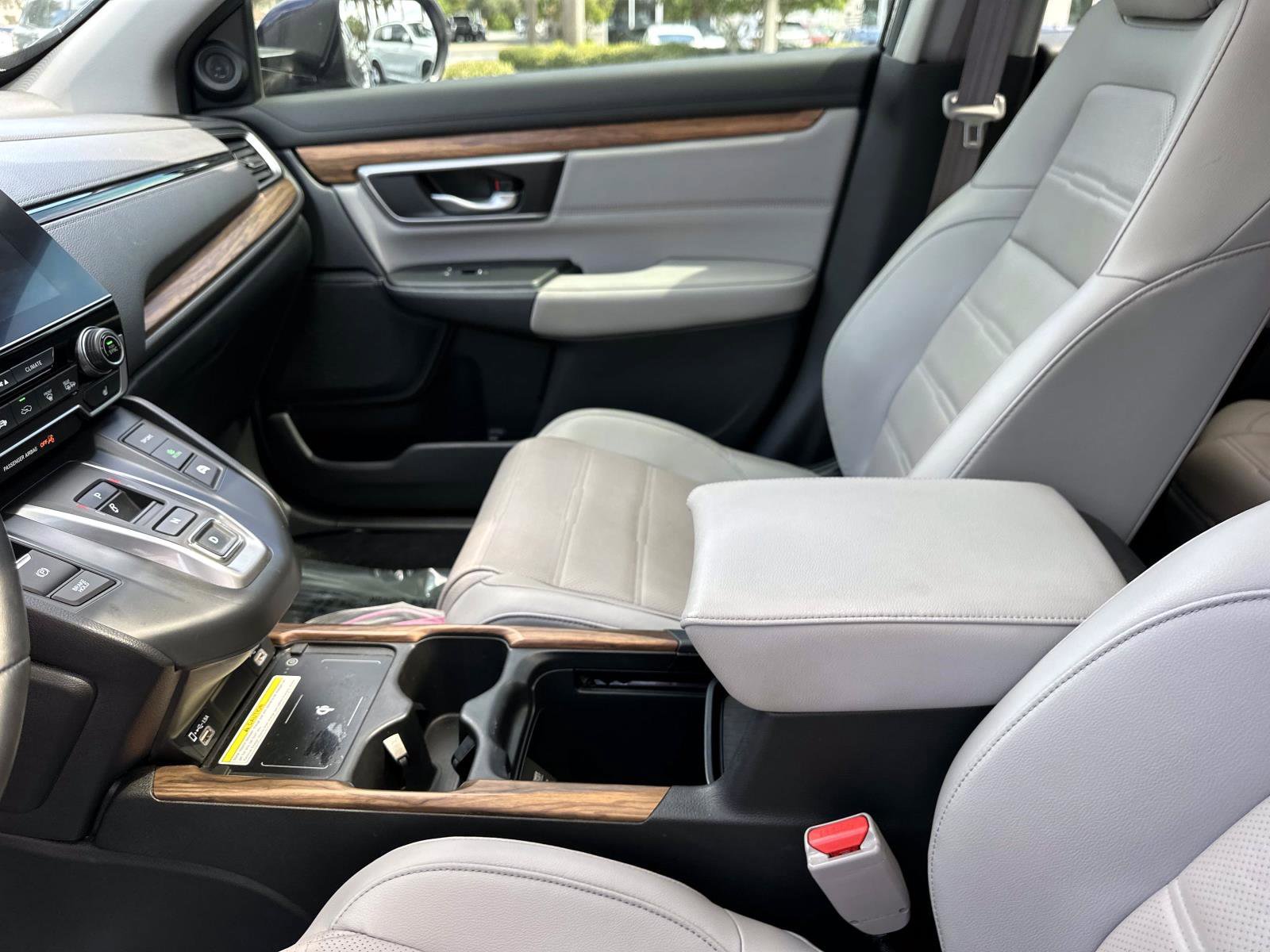 2022 Honda CR-V Hybrid Touring photo 21