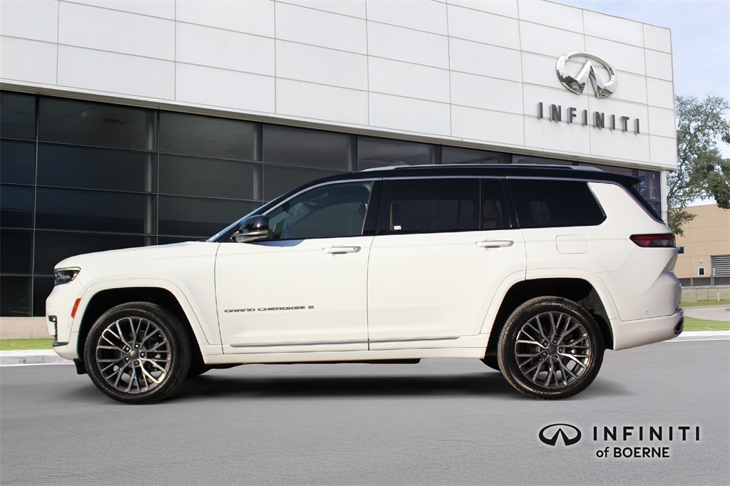 2023 Jeep Grand Cherokee L Summit Reserve photo 2