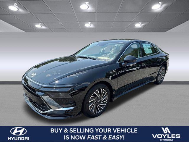 2025 Hyundai Sonata Hybrid