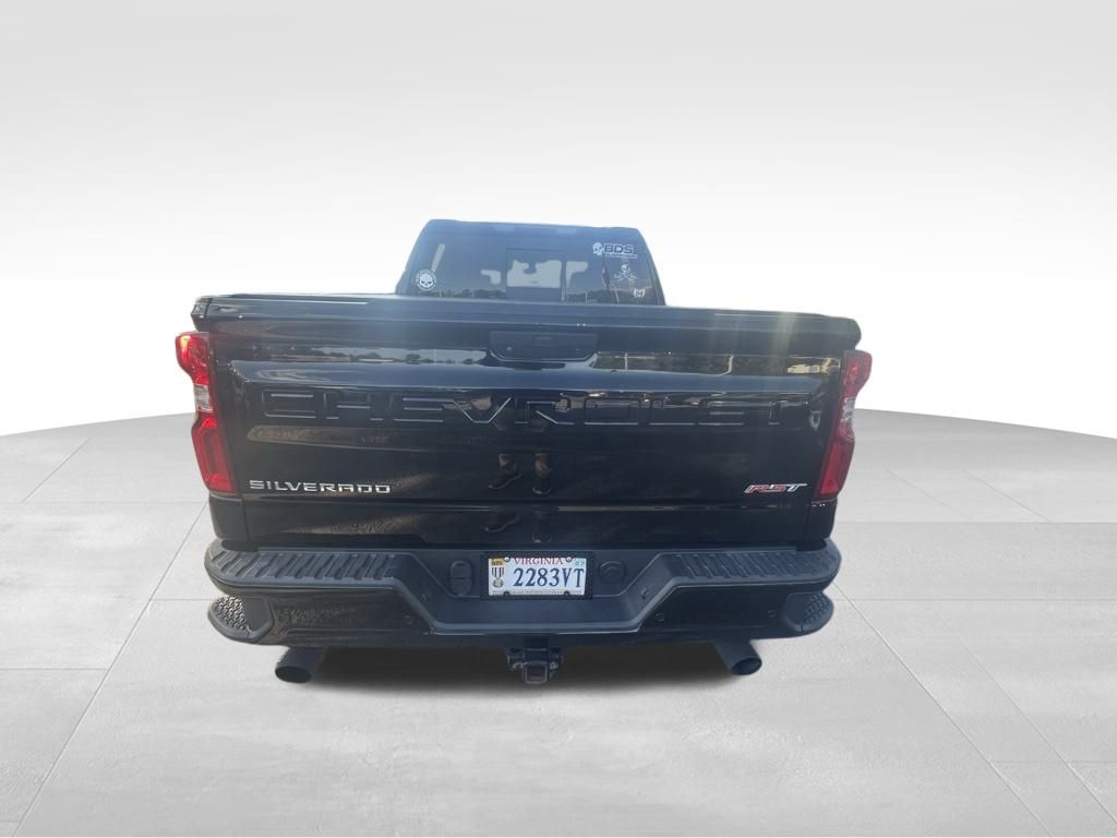 2020 Chevrolet Silverado 1500 RST photo 4