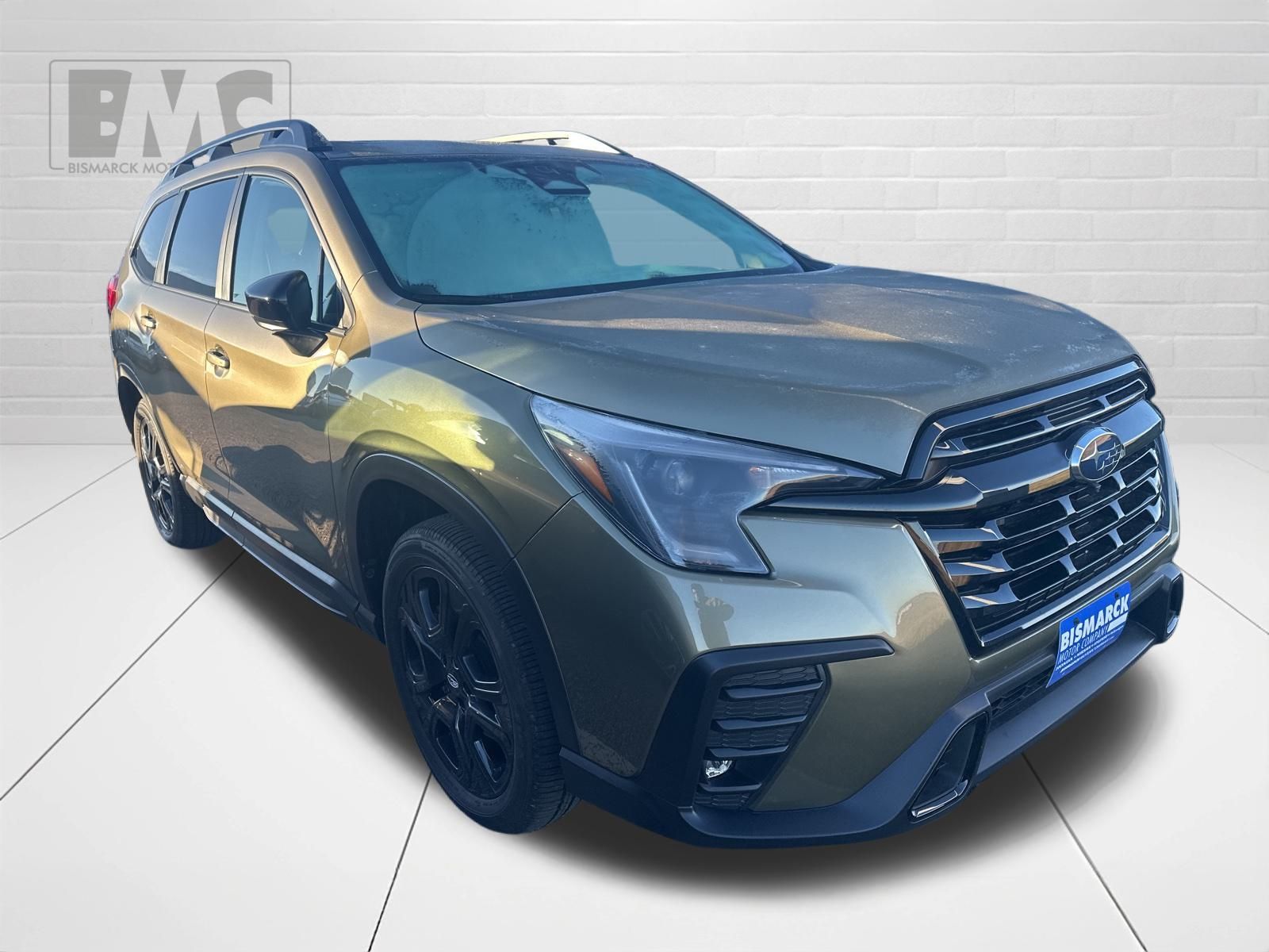 2025 Subaru Ascent Onyx Edition Touring photo 3