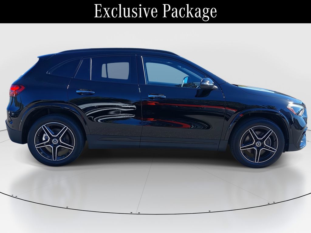 2025 Mercedes Benz GLA 250 photo 2