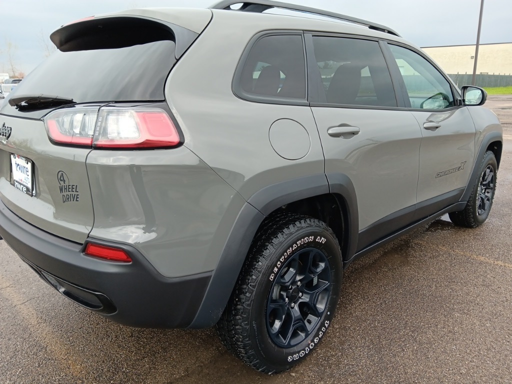 2022 Jeep Cherokee X photo 6