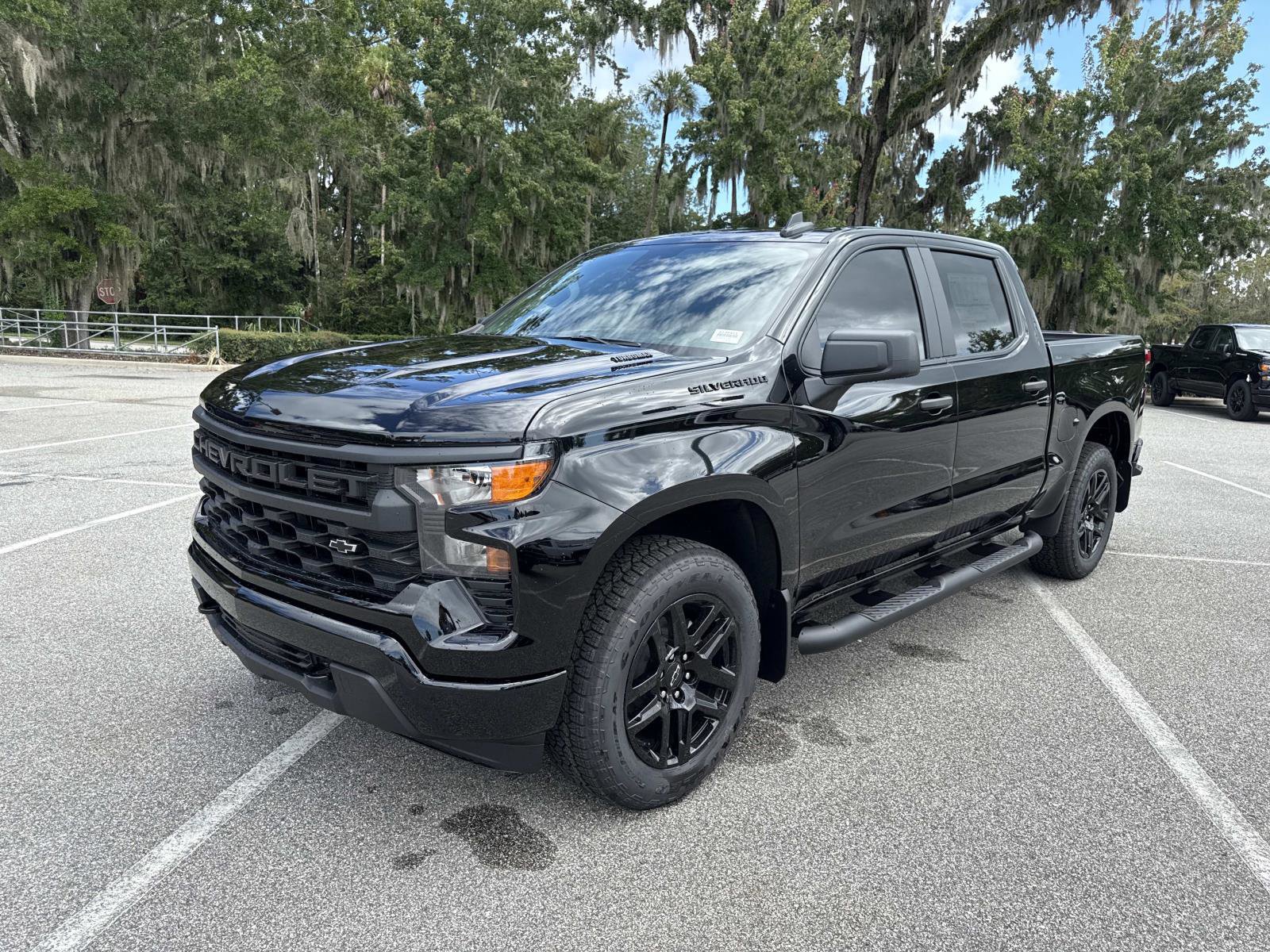 2026 Chevrolet Silverado 1500 Custom photo 6