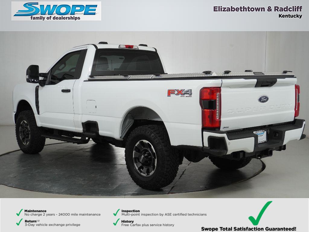 2023 Ford F-350 XL photo 3