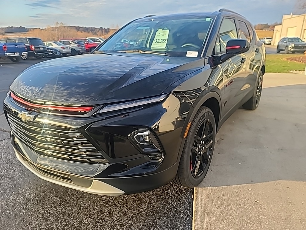 2024 Chevrolet Blazer 2LT photo 3