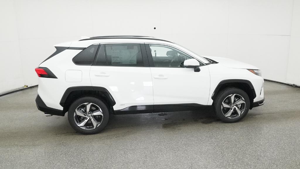 2025 Toyota RAV4 Hybrid SE photo 21