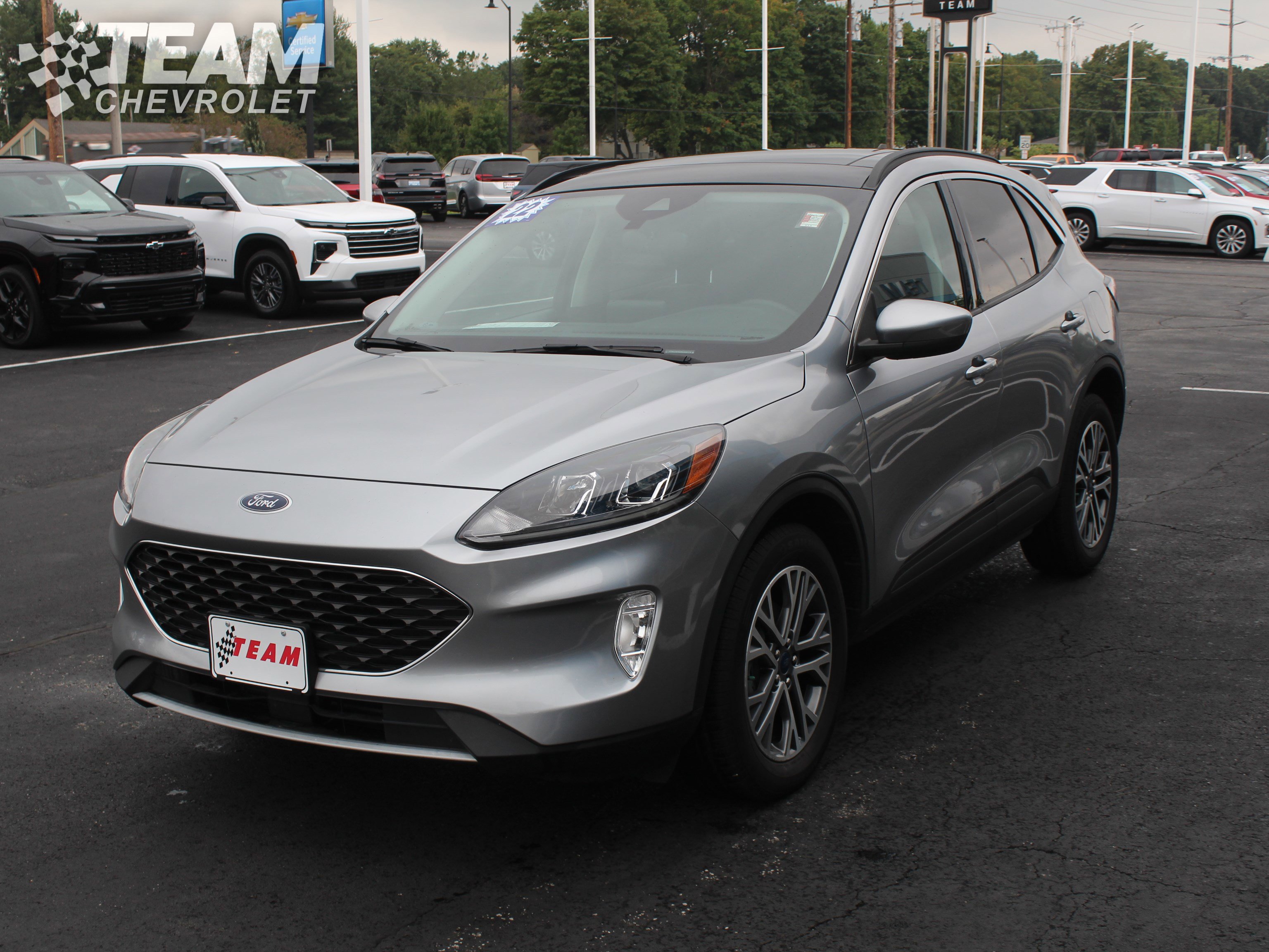2022 Ford Escape SEL photo 4