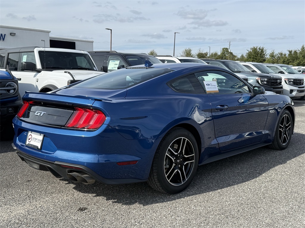 2022 Ford Mustang GT Premium photo 4