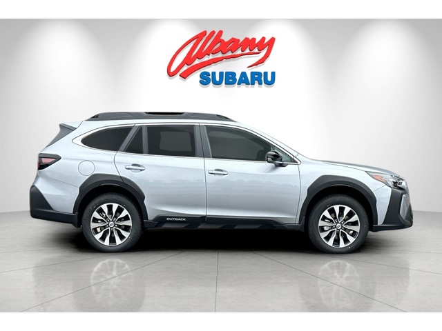 2025 Subaru Outback Limited photo 2