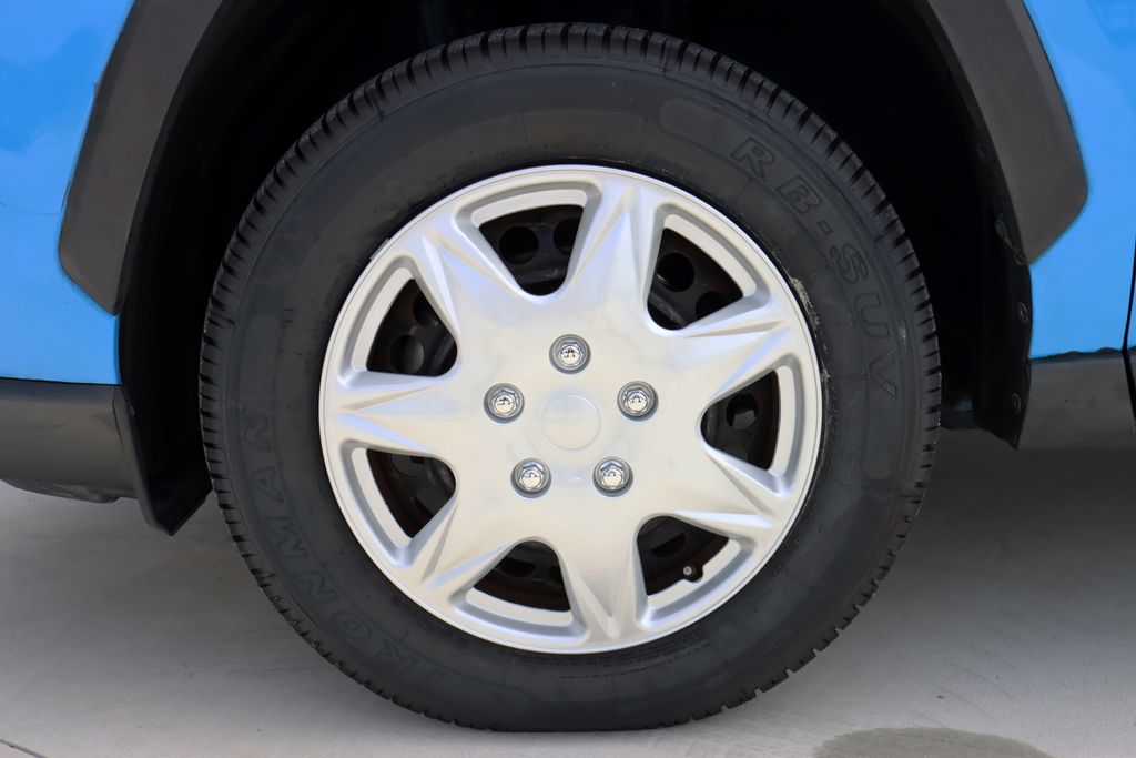 2020 Toyota RAV4 LE photo 26