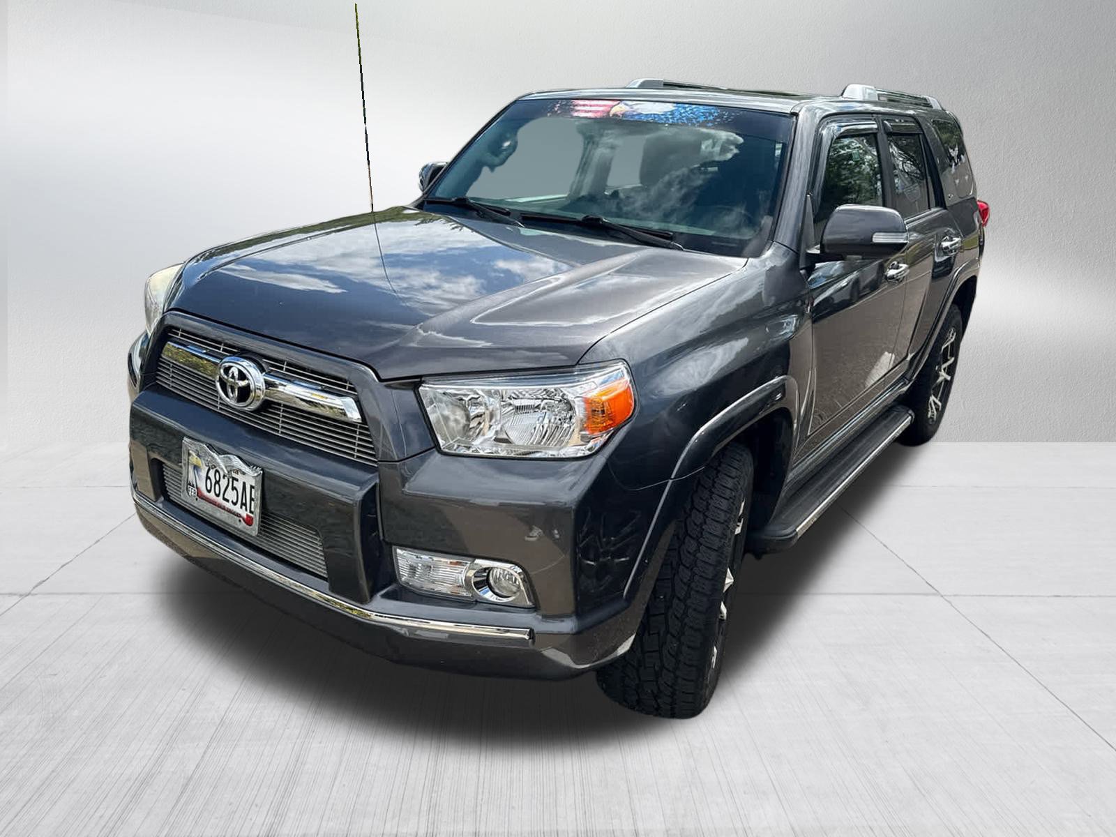2011 Toyota 4Runner SR5 photo 3