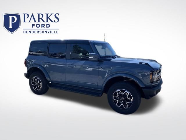 2025 Ford Bronco 4-Door Outer Banks's photo