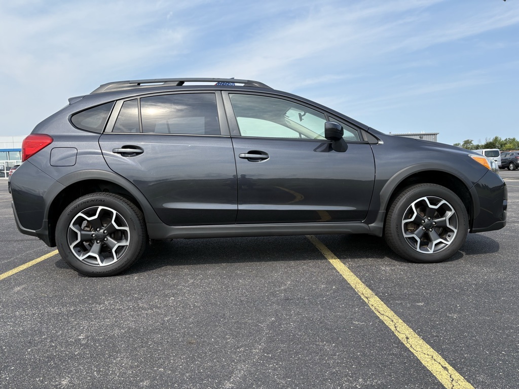 2015 Subaru Crosstrek 2.0i Premium photo 3