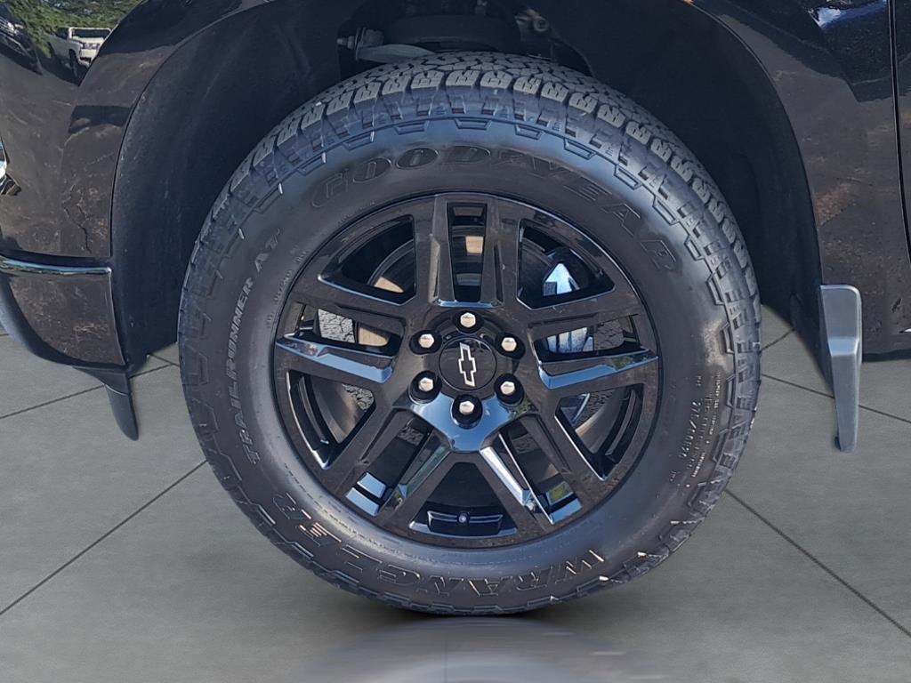 2023 Chevrolet Silverado 1500 RST photo 4