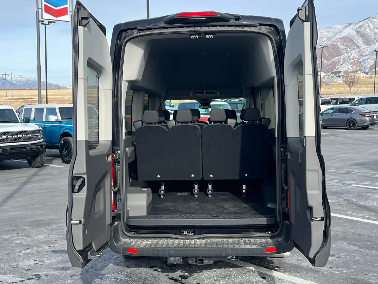 2024 Ford Transit Passenger Van XLT - Photo 23