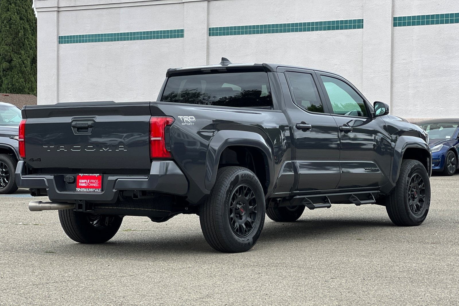 2025 Toyota Tacoma TRD Sport 4x4 Double Cab photo 3