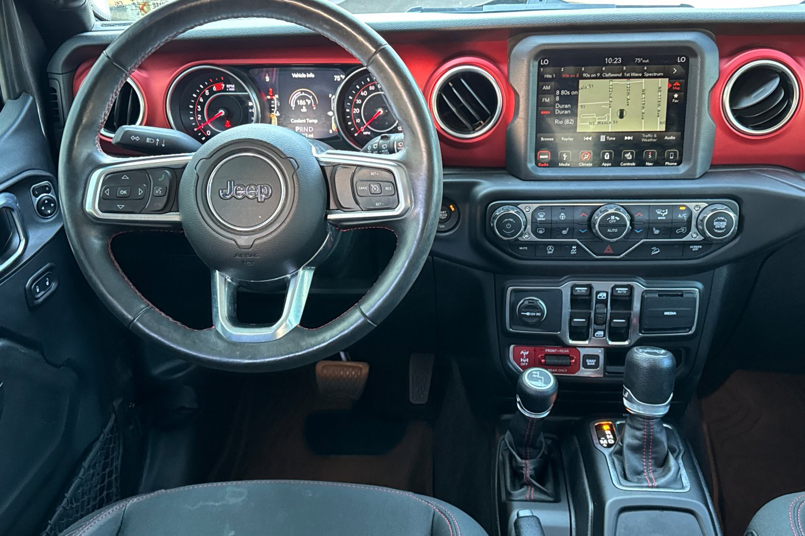 2018 Jeep Wrangler Unlimited Rubicon photo 13
