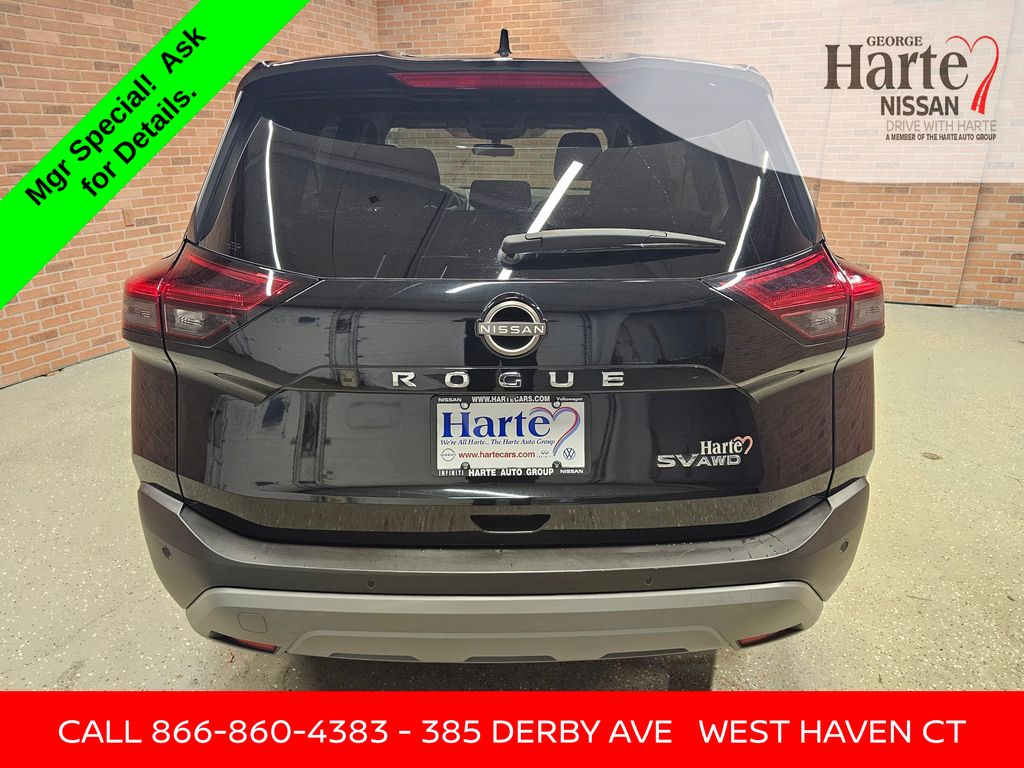2023 Nissan Rogue SV photo 10