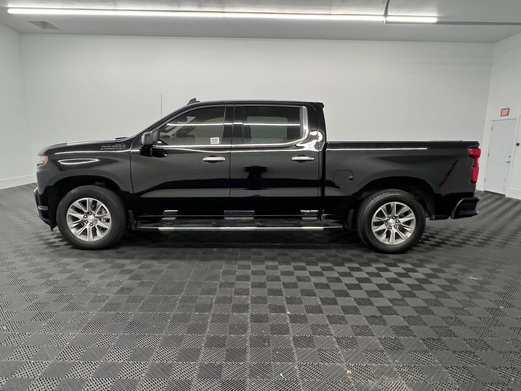 2022 Chevrolet Silverado 1500 High Country photo 2