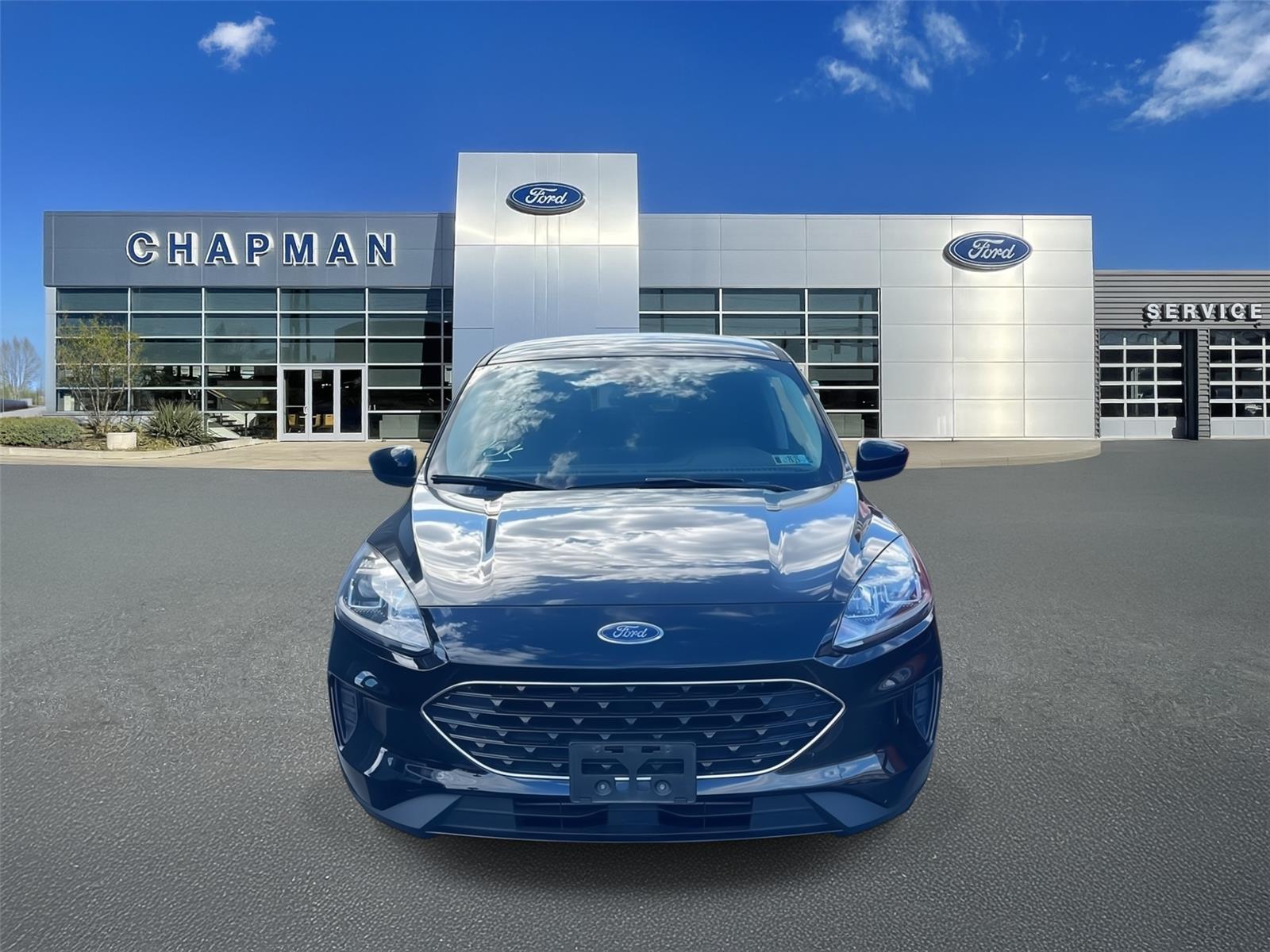 2022 Ford Escape SE photo 2