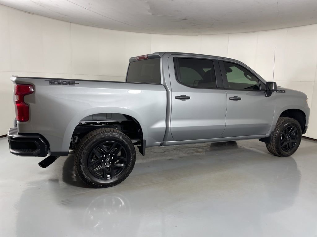 2026 Chevrolet Silverado 1500 Custom Trail Boss photo 4