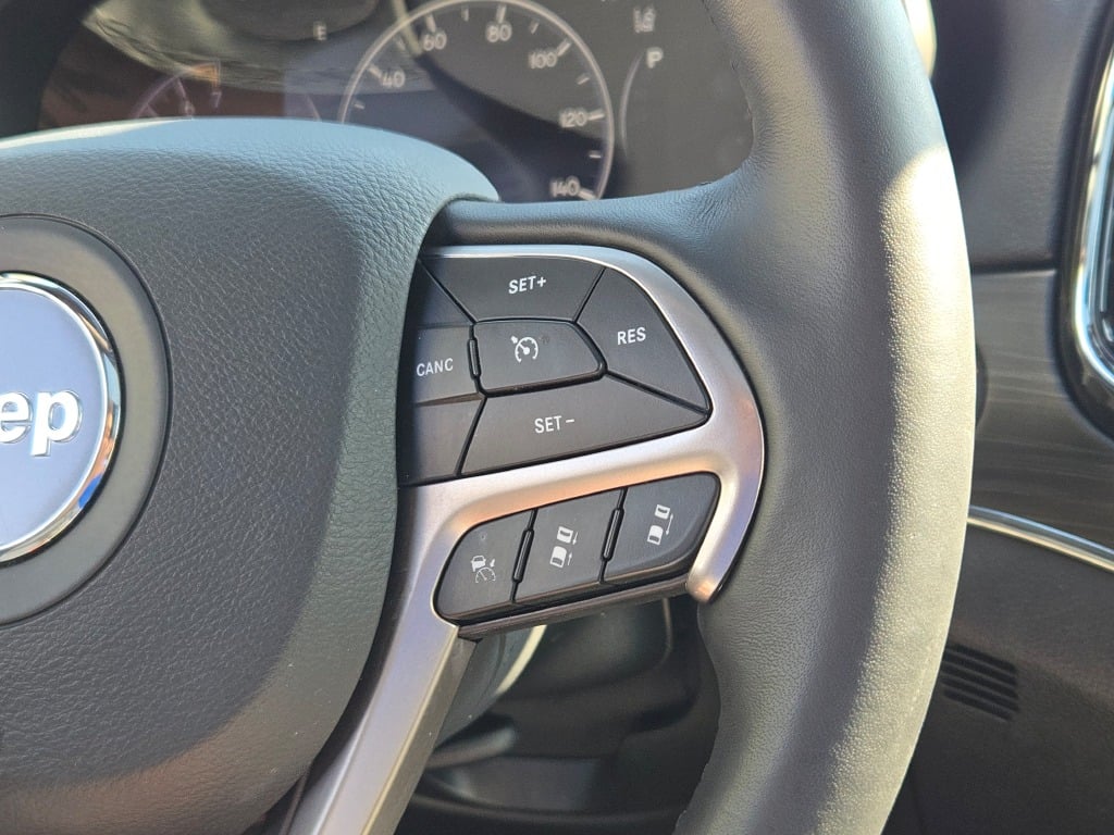 2021 Jeep Grand Cherokee Anniversary Edition photo 30