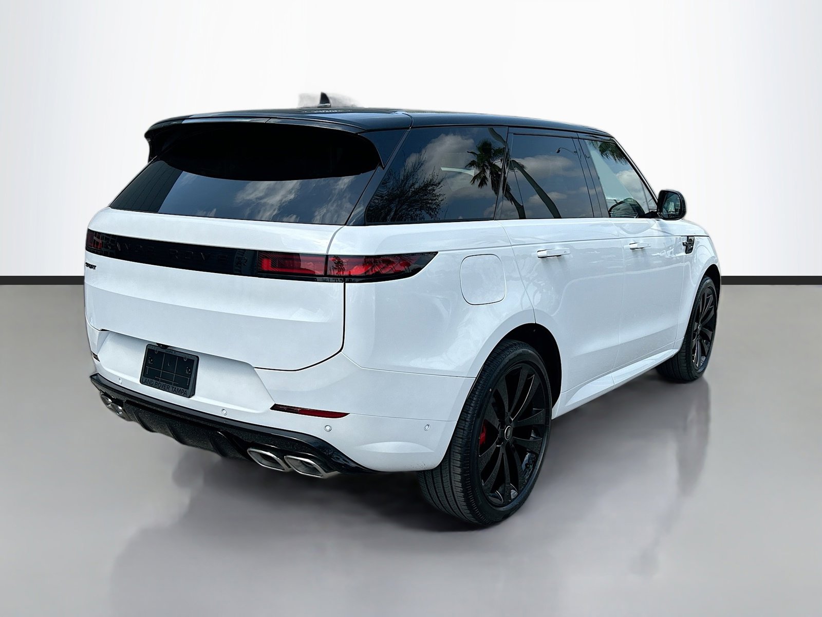 2025 Land Rover Range Rover Sport SE photo 4