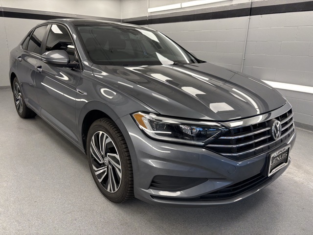 2021 Volkswagen Jetta SEL photo 3