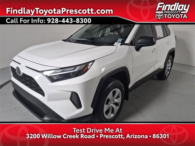 2024 Toyota RAV4 LE's photo