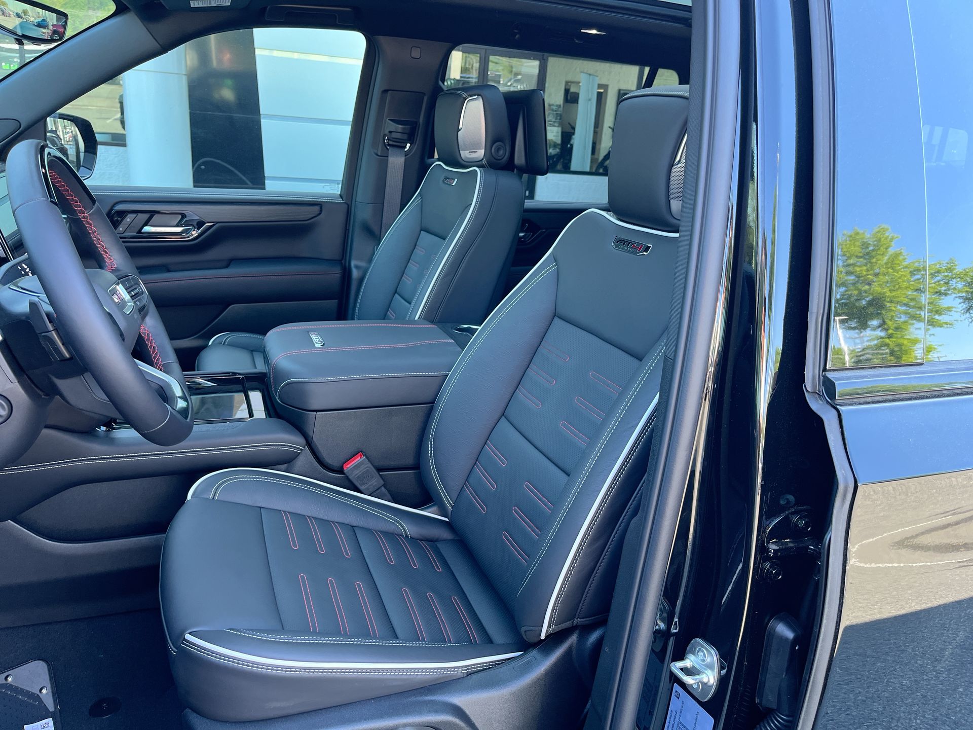 2025 Gmc Yukon XL AT4 Ultimate photo 42
