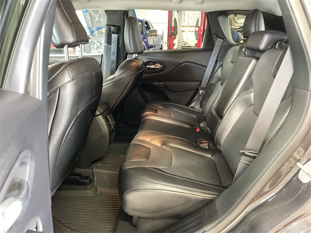 2023 Jeep Cherokee Altitude photo 17