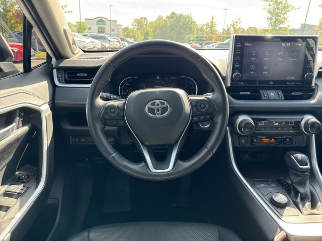 2022 Toyota RAV4 Limited photo 11