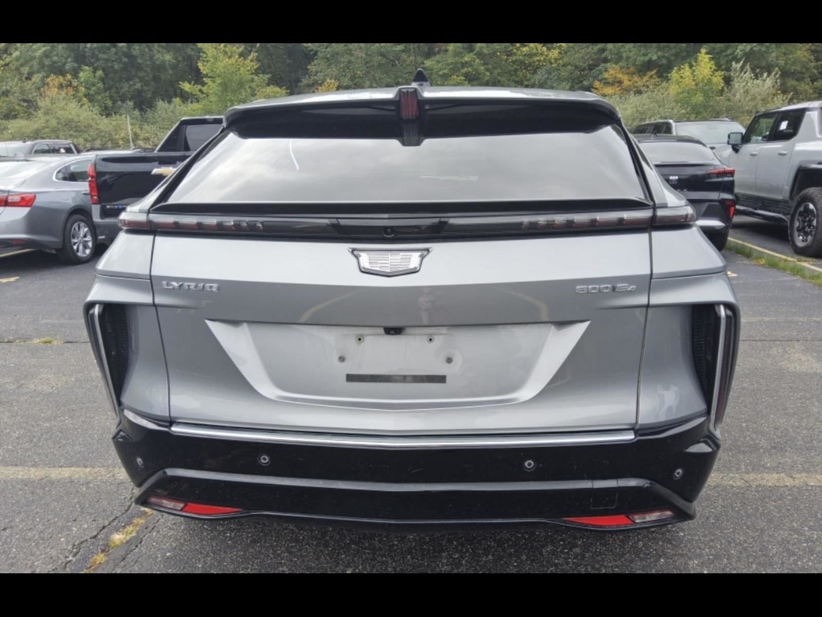 2024 Cadillac Lyriq Luxury photo 3