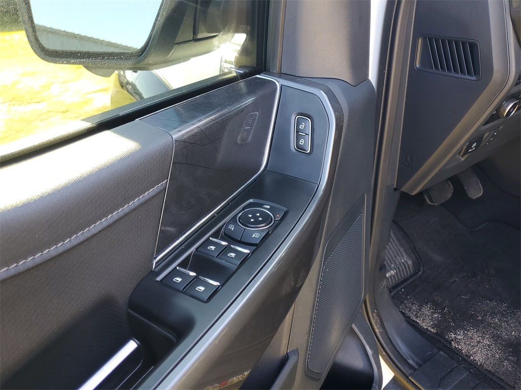 2023 Ford F-150 XLT photo 10