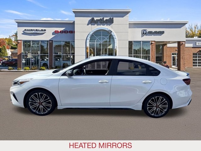 2023 Kia Forte GT photo 4