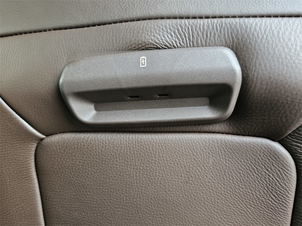 2025 Ford Expedition King Ranch photo 34