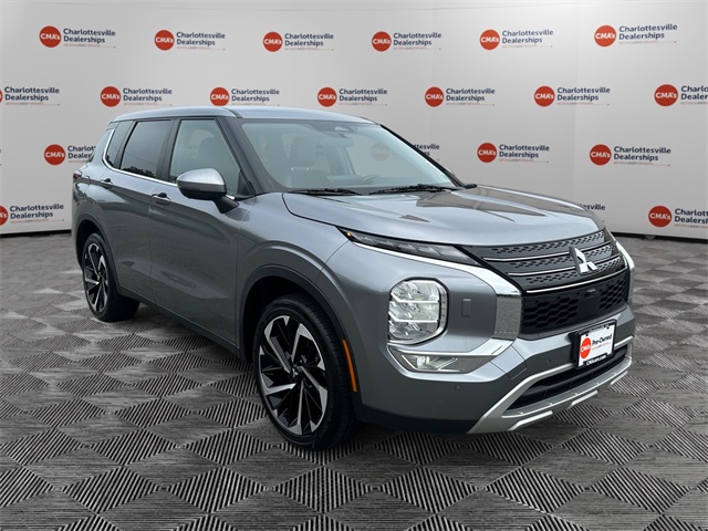 2023 Mitsubishi Outlander SE photo 7