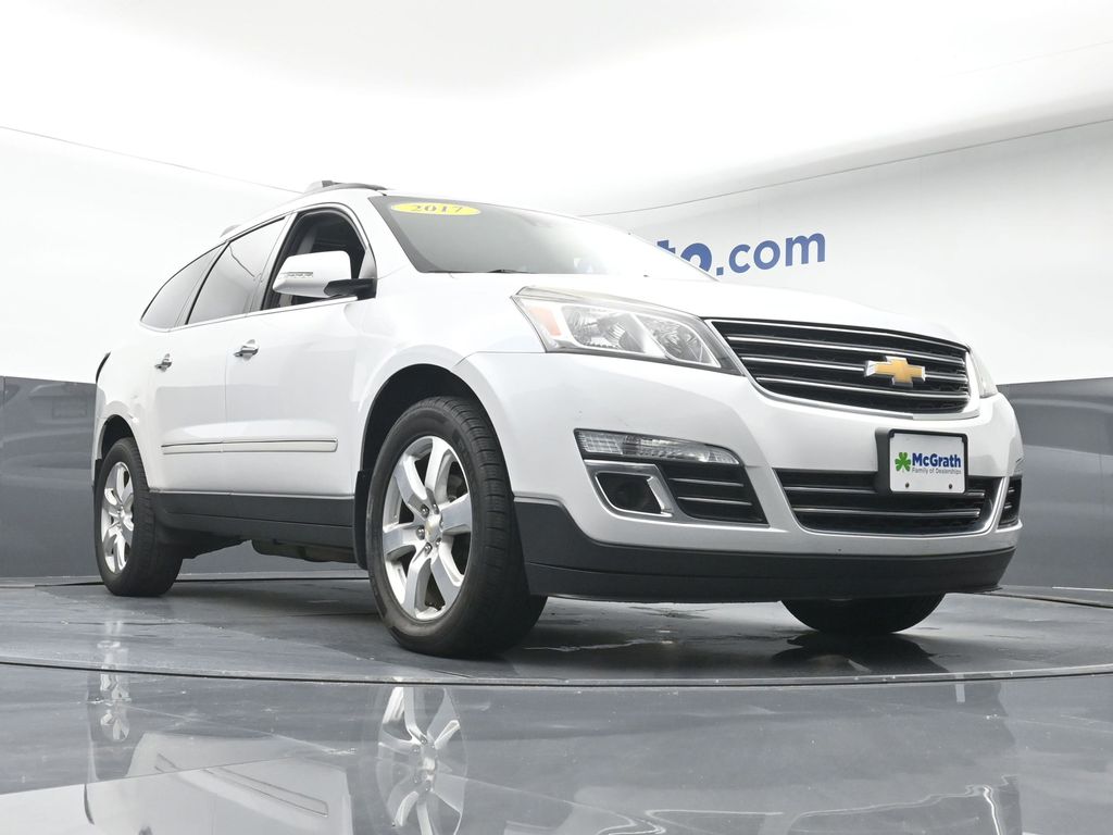2017 Chevrolet Traverse Premier photo 18