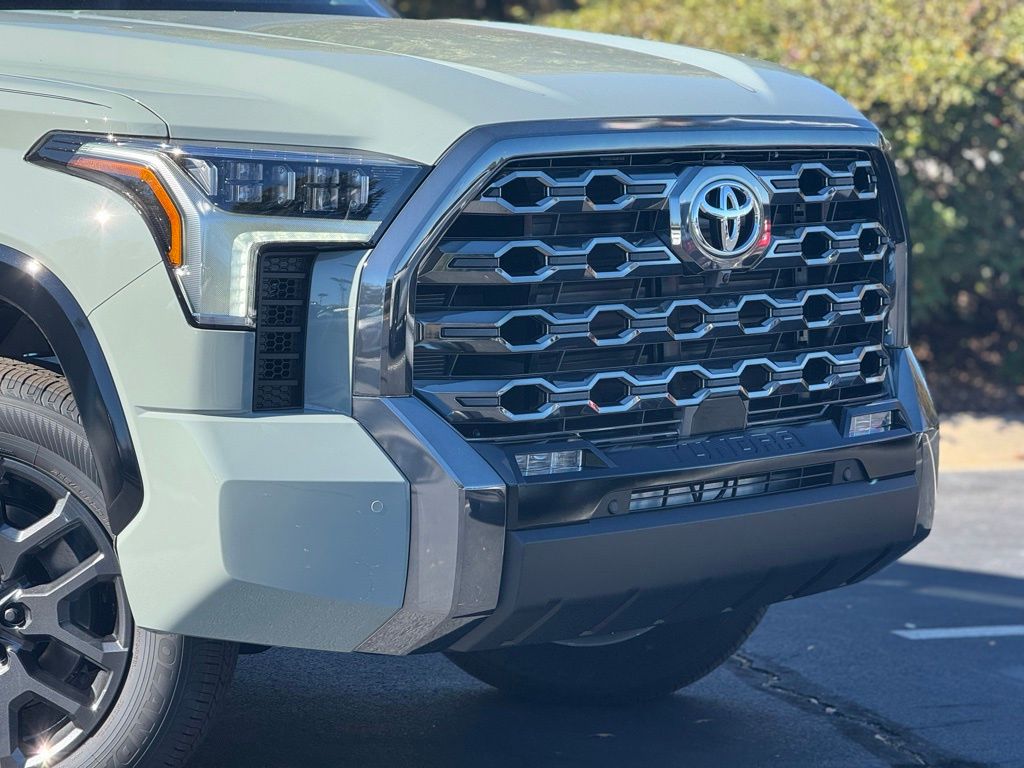 2026 Toyota Tundra Platinum CrewMax photo 4