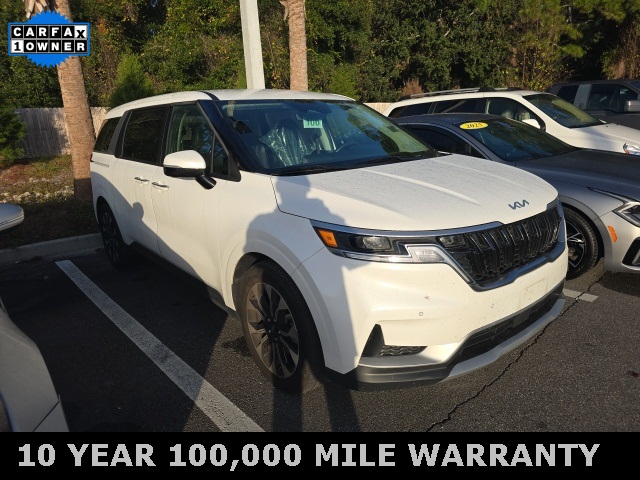 2024 Kia Carnival EX's photo