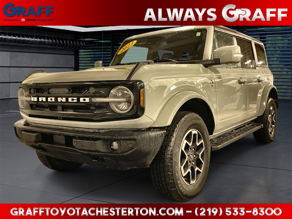 2023 Ford Bronco 4-Door Outer Banks's photo