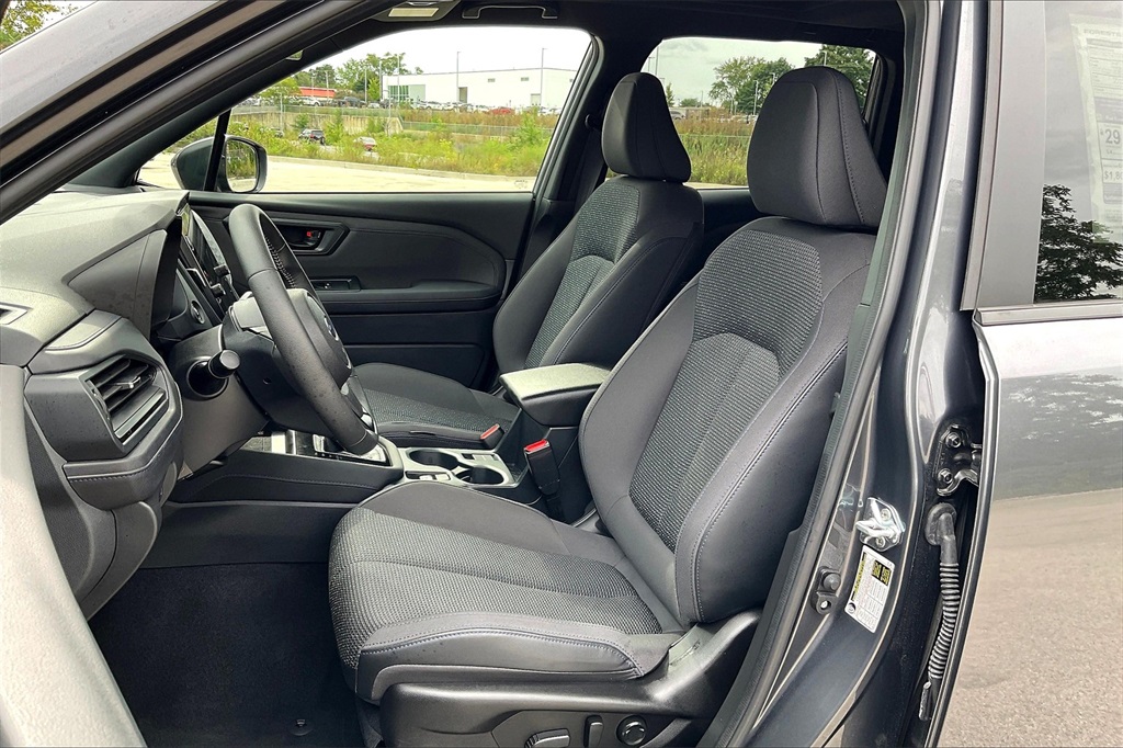 2025 Subaru Forester Premium photo 22