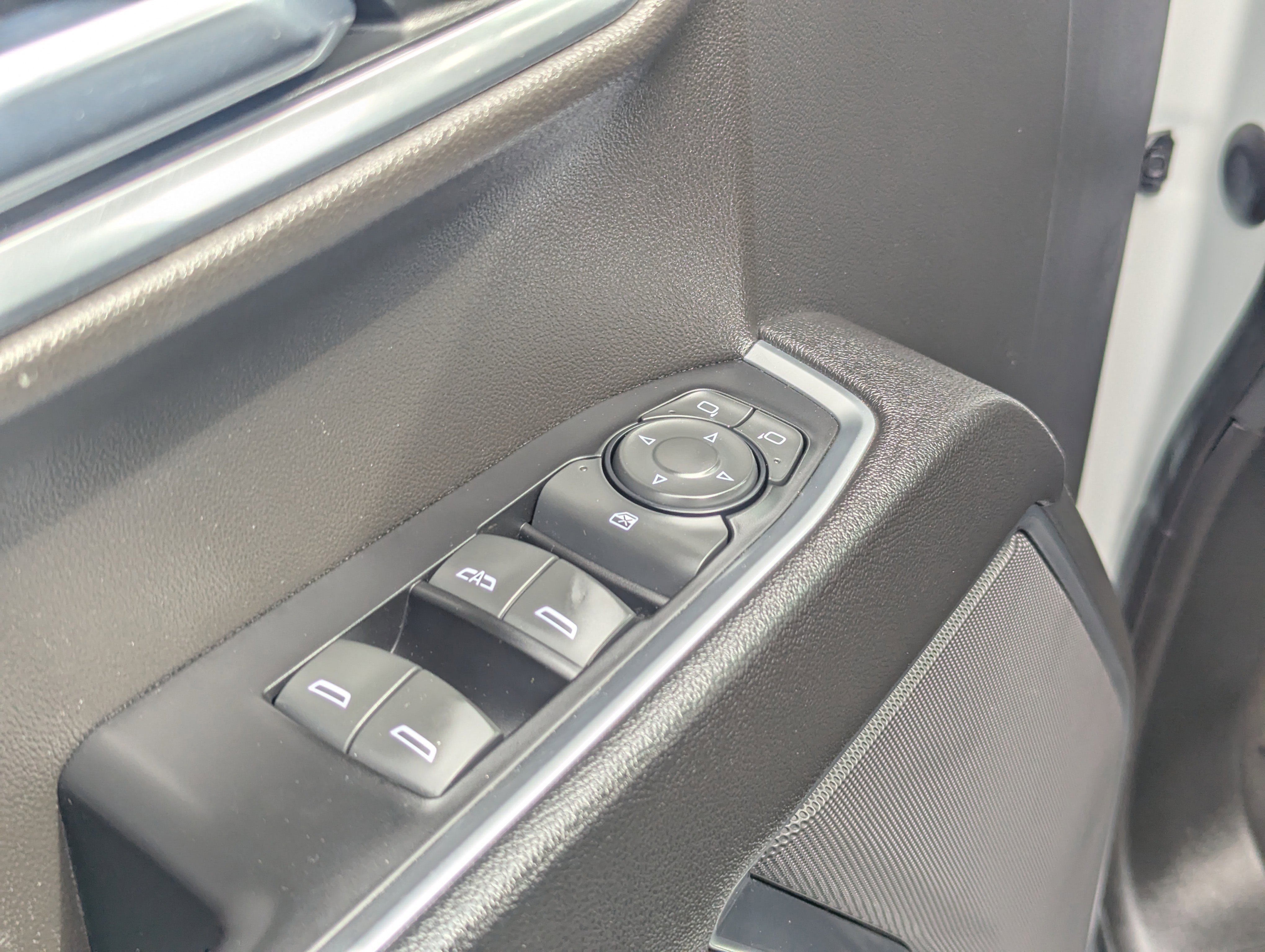 2022 Gmc Sierra Elevation photo 5