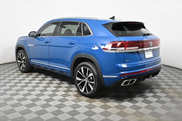 2025 Volkswagen Atlas Cross Sport SEL Premium R-Line photo 3