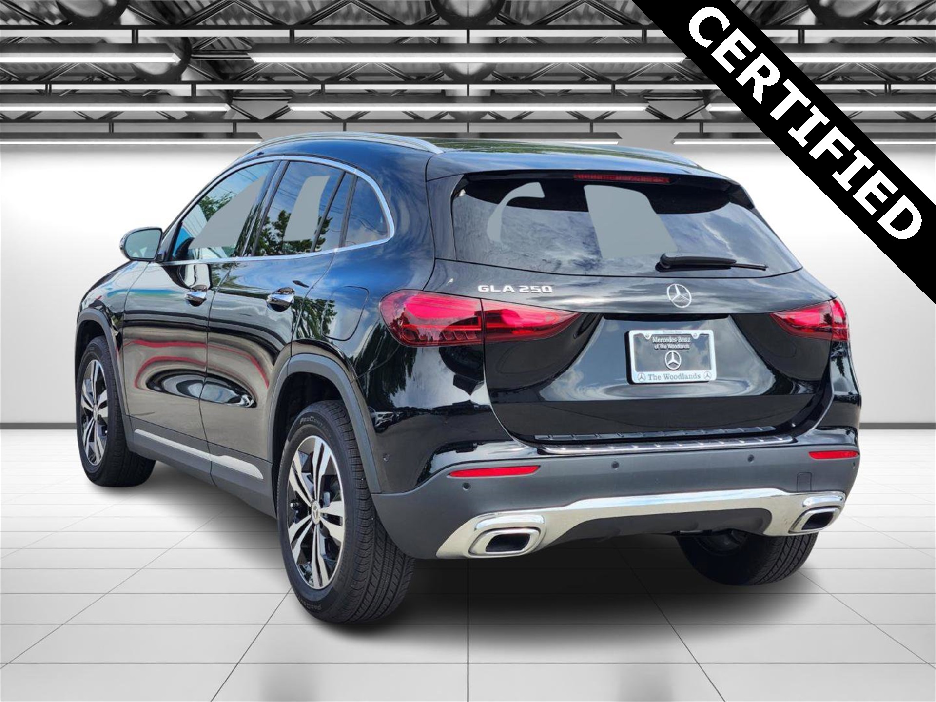 2024 Mercedes Benz GLA 250 photo 2