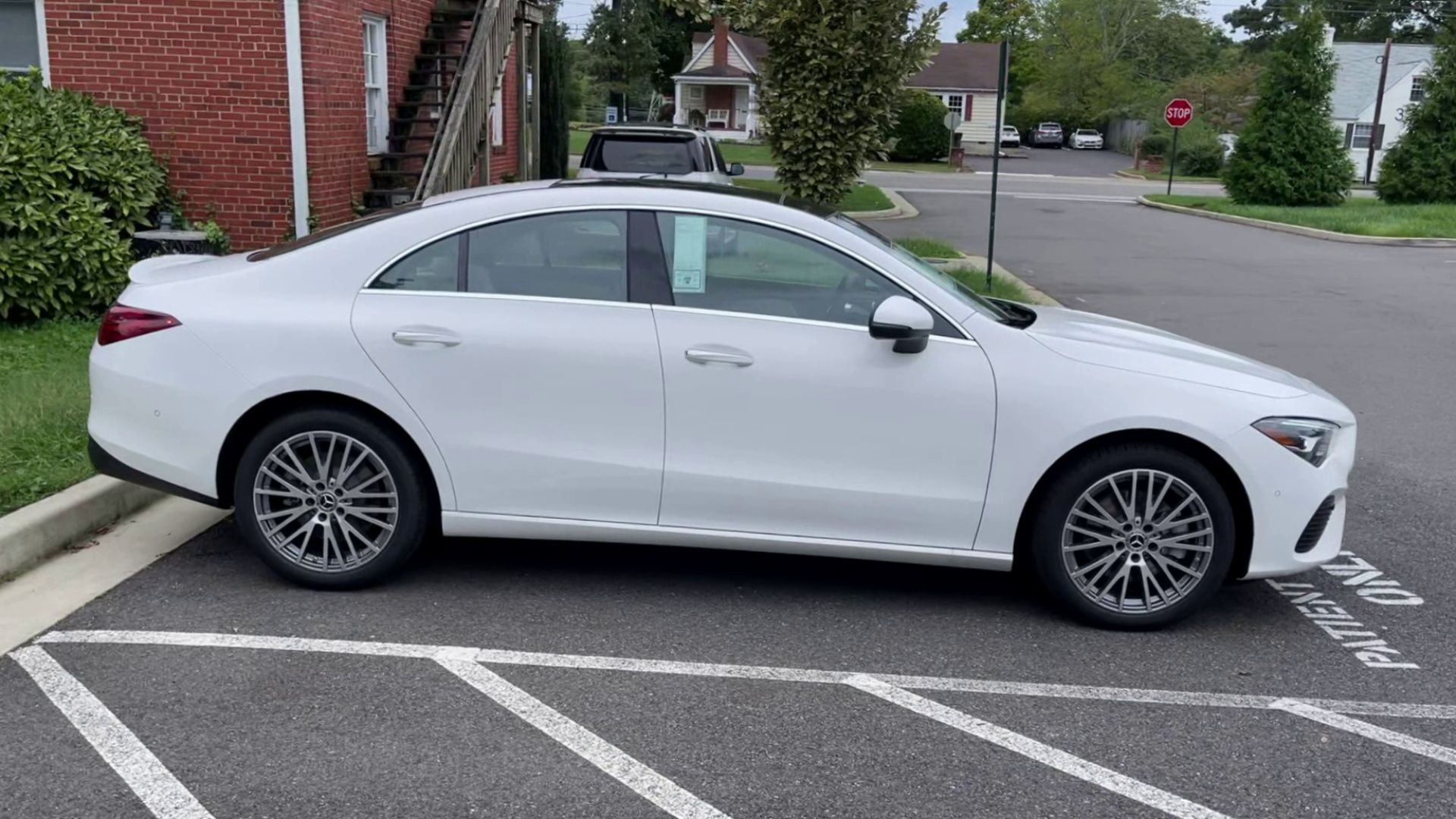 2025 Mercedes Benz CLA 250 4MATIC photo 3