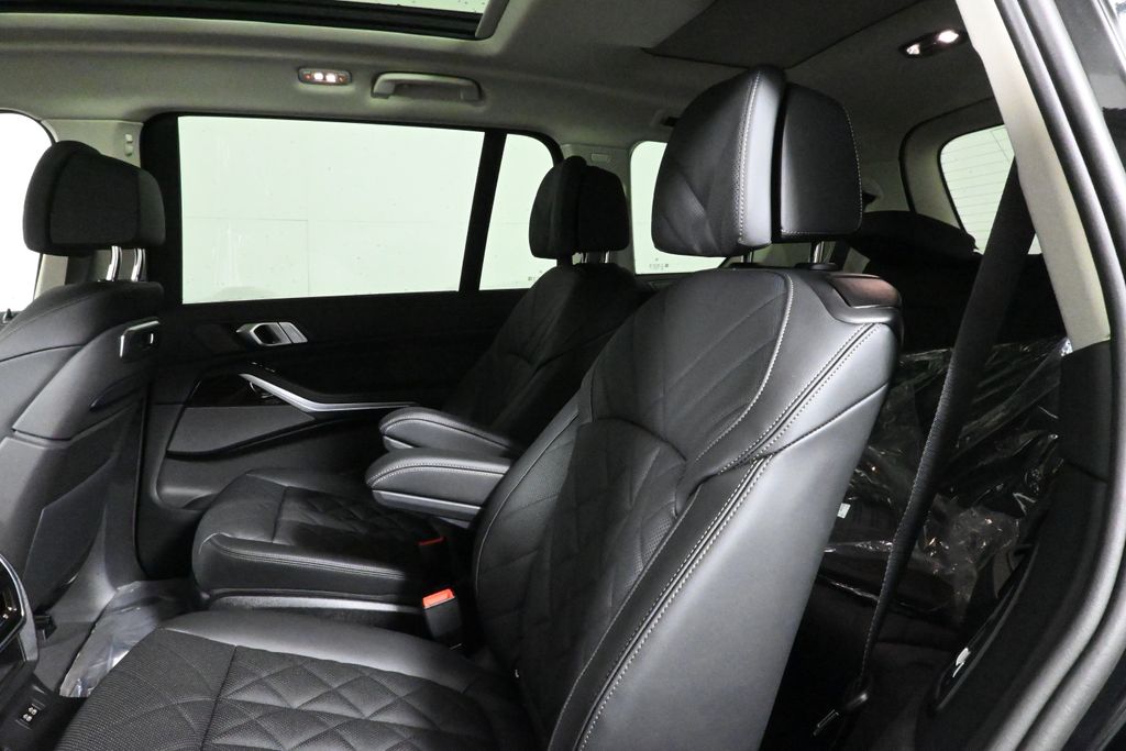 2025 Bmw X7 xDrive40i photo 4