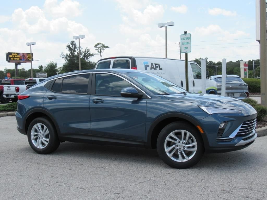 2025 Buick Envista Preferred photo 2