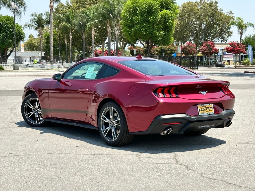 2025 Ford Mustang EcoBoost photo 3
